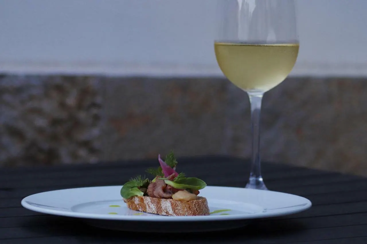פלובדיב Roots Hotel And Wine Bar