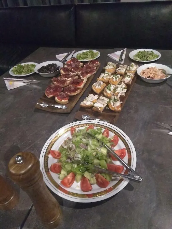 פלובדיב Roots Hotel And Wine Bar